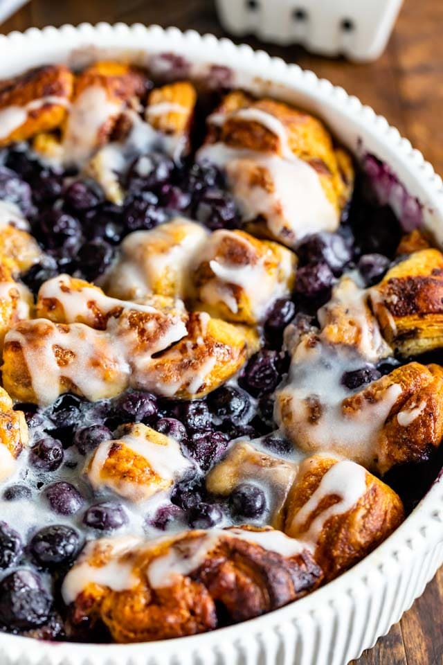 Pillsbury blueberry cinnamon roll bake