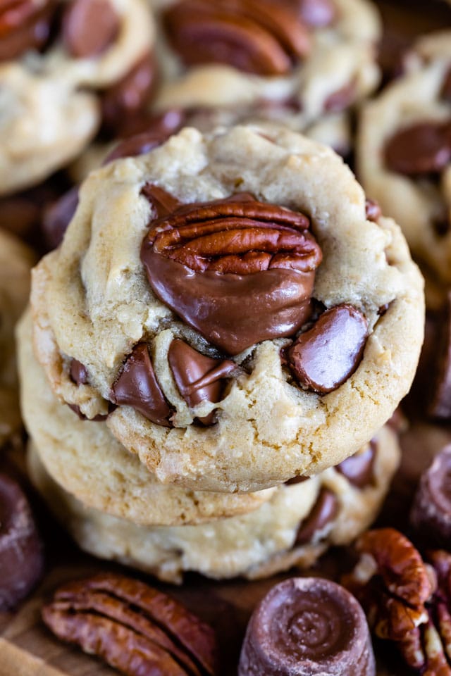 stack of turtle cookies