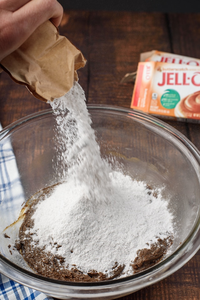 adding pudding mix to cookie dough