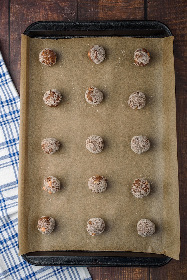 cookies on cookie sheet