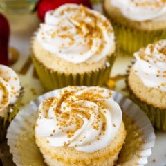 champagne filled cupcakes