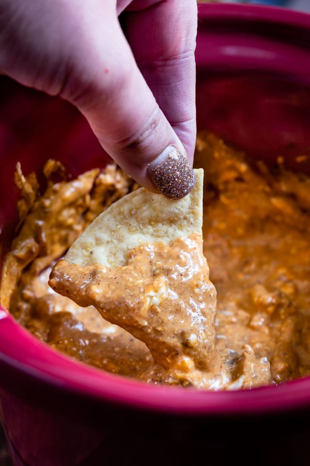 Cheesy chili dip