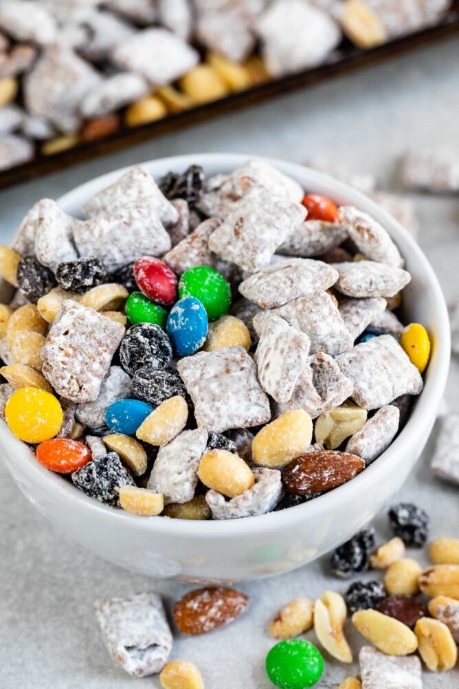 bowl of muddy buddies