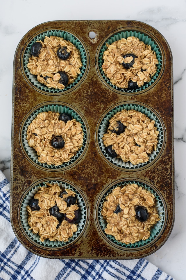 Easy oatmeal muffins