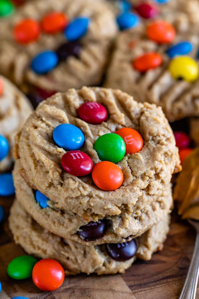 Easy peanut butter M&m cookies