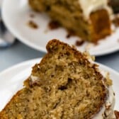 The best banana bundt cake