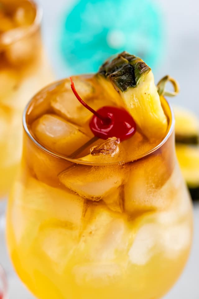 mai tai closeup photo