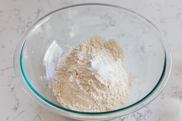 Dry ingredients for pizza dough
