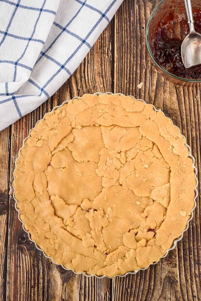 Peanut butter cookie cake