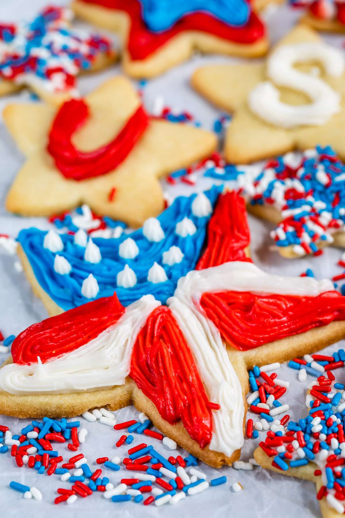 star cookie decorated like an american flag