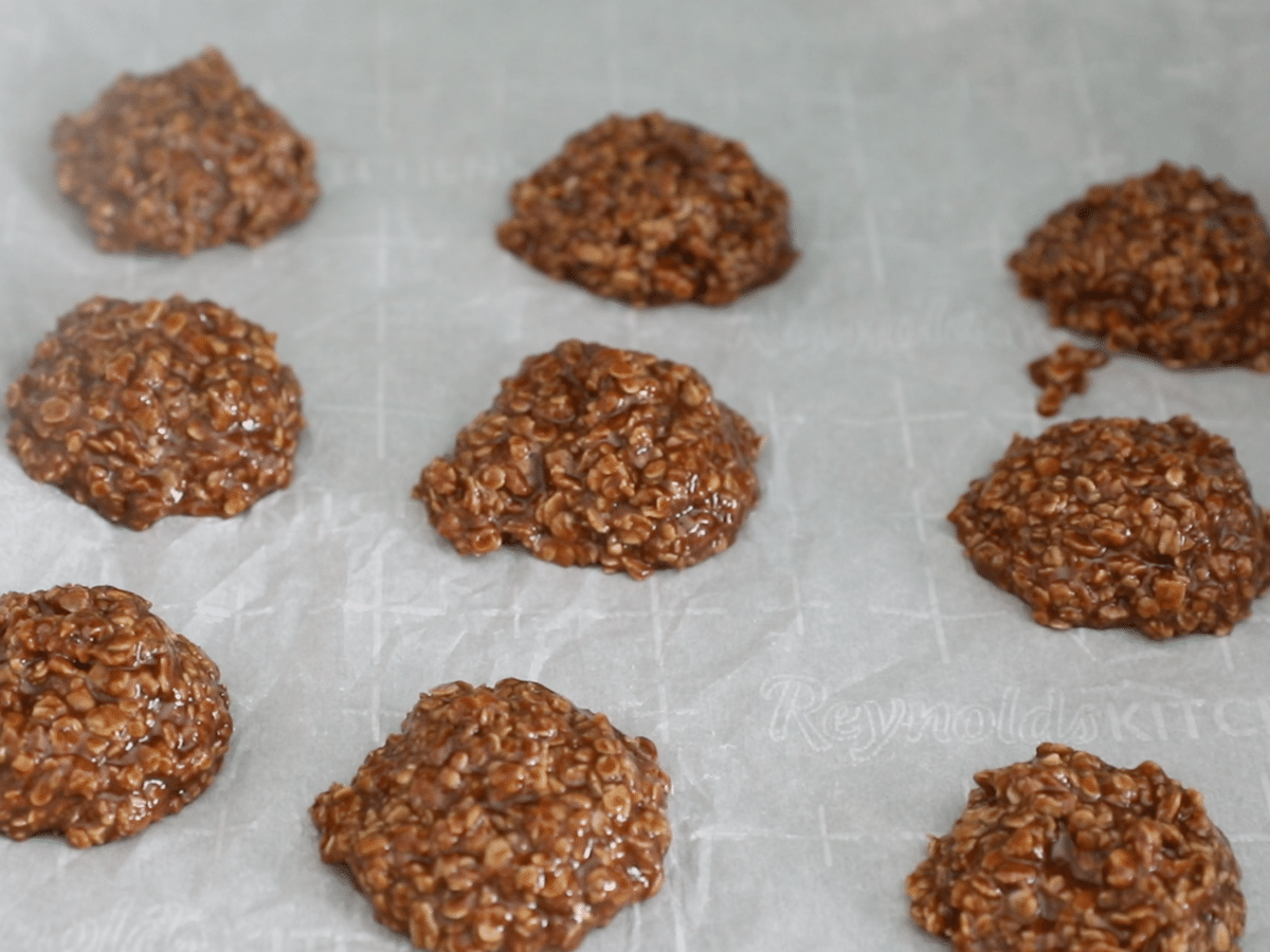 pan with 9 cookies on parchment.