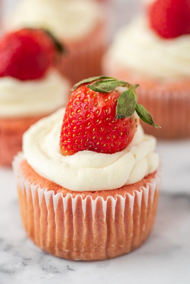 Strawberry Cheesecake Cupcakes - Crazy for Crust