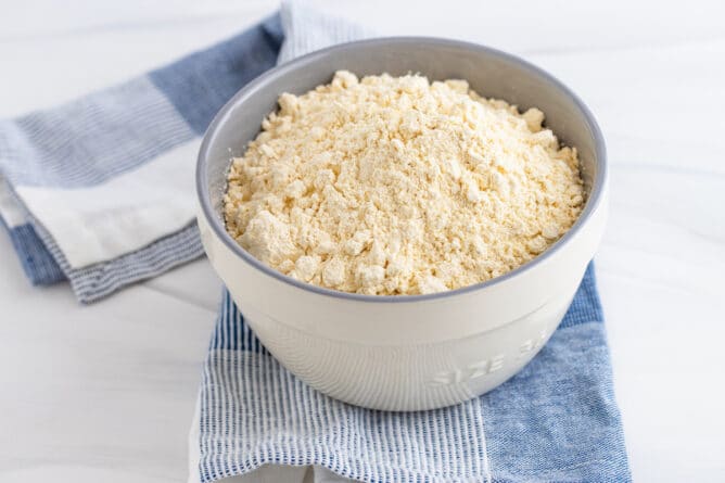 Photo of one type of baking flour in a bowl