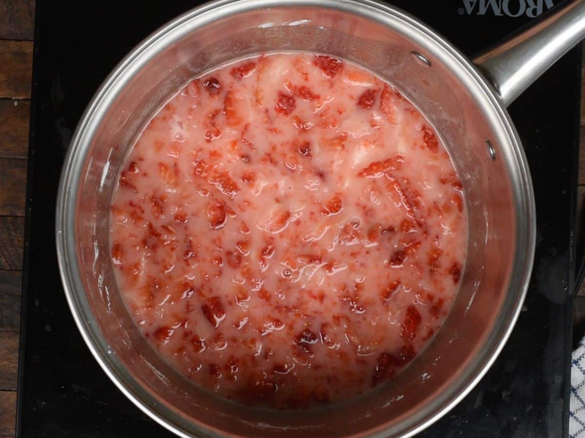 strawberry liquid in saucepan.