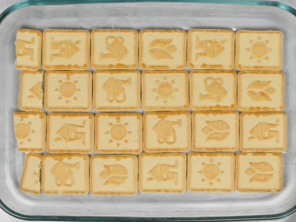 chessman butter cookies in pan.