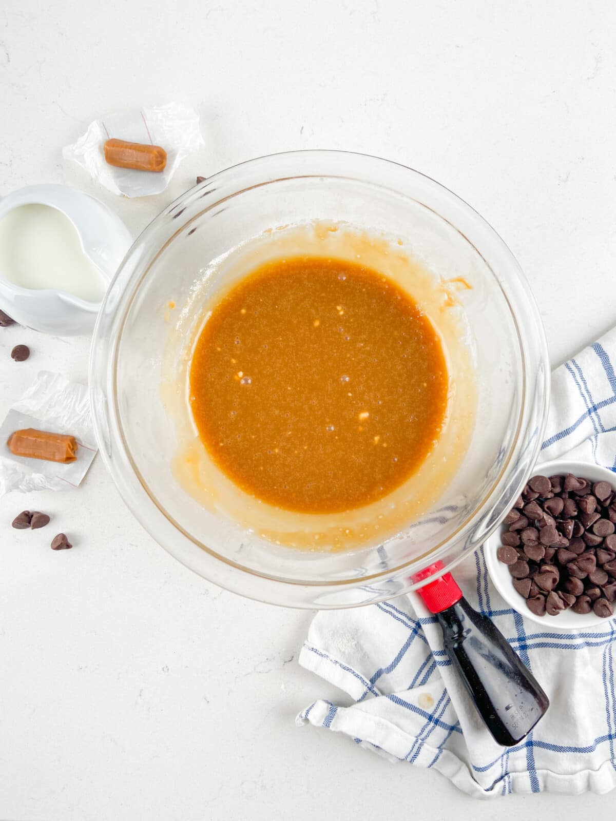 caramel in bowl.