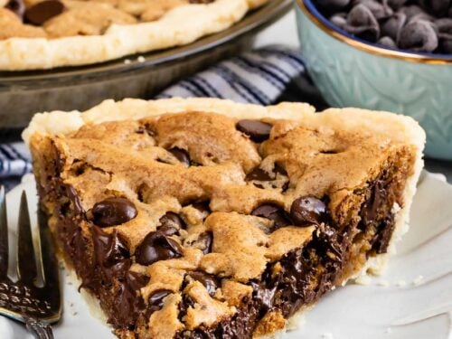 https://www.crazyforcrust.com/wp-content/uploads/2021/11/Chocolate-Chip-Cookie-Pie-9-500x375.jpg