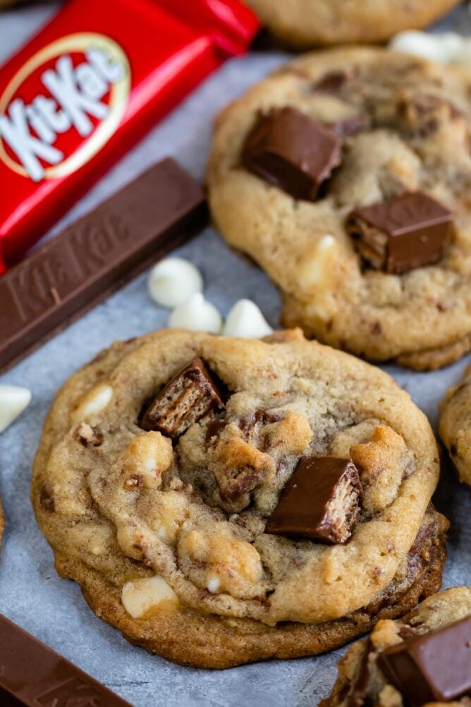 close up of cookie with Kit Kat candy bars