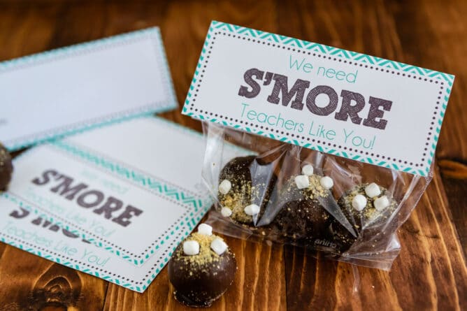 S'more oreo truffles in a clear bag with teacher appreciation printable