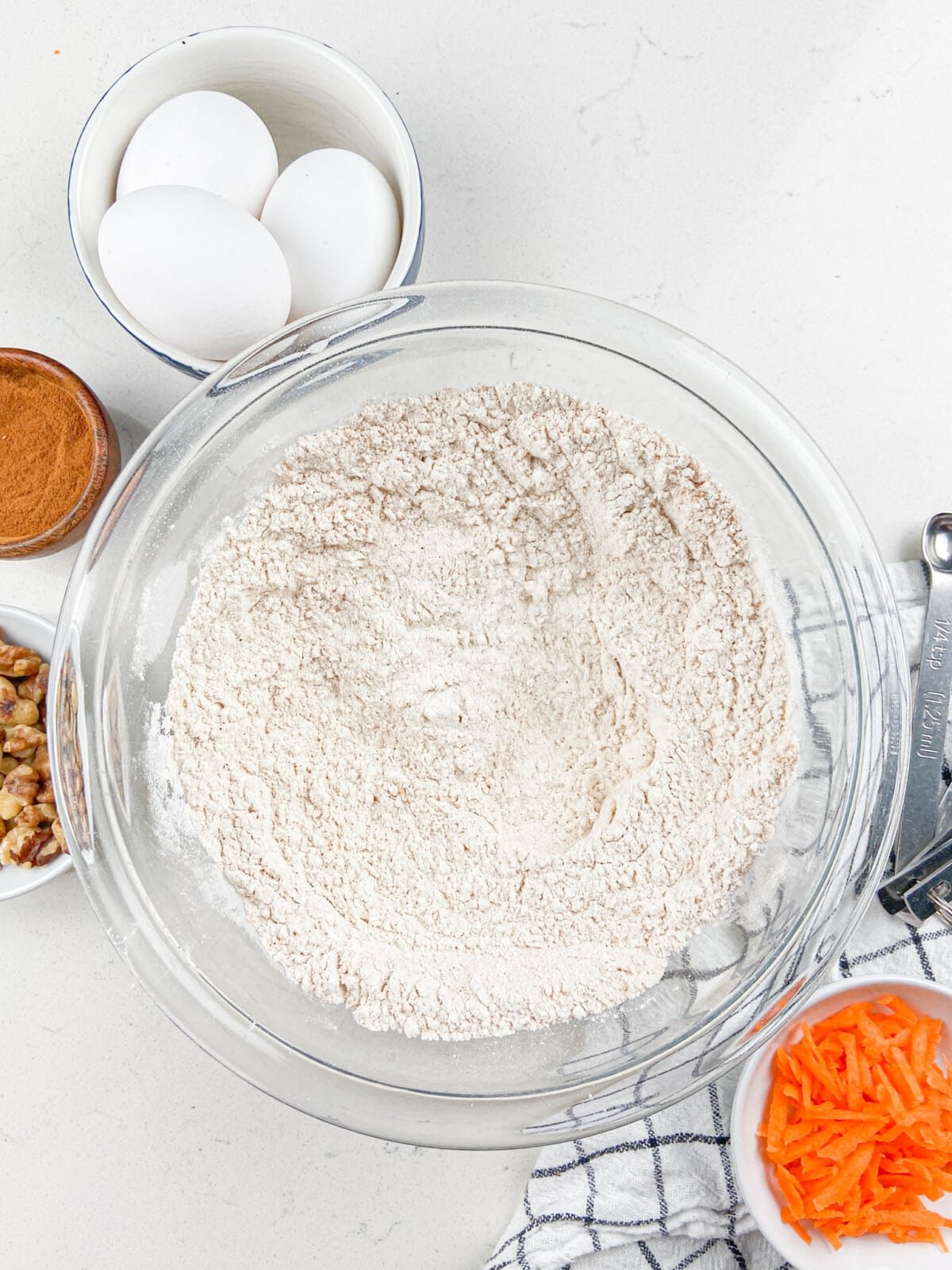 dry ingredients in bowl.