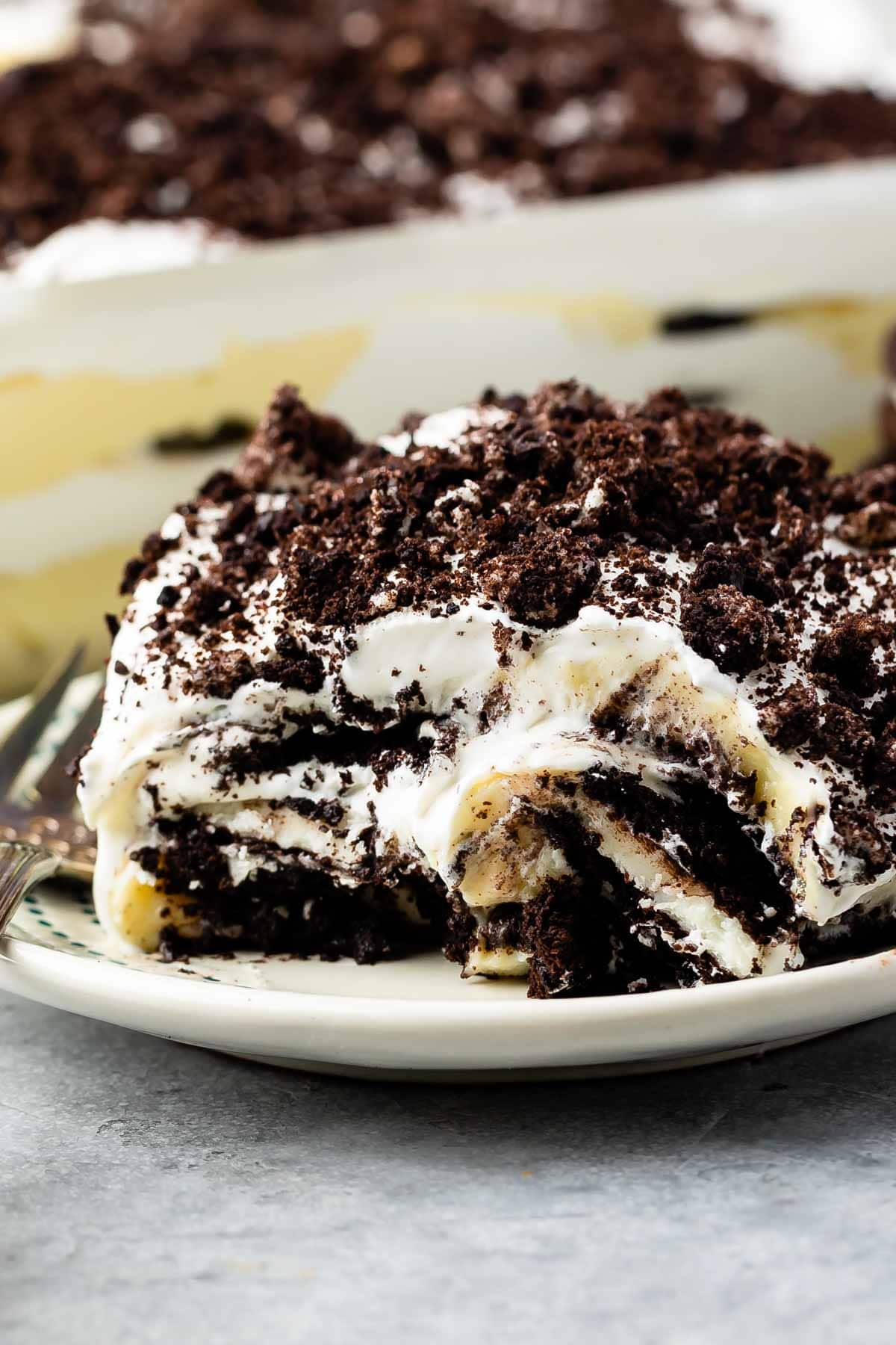 One serving of oreo lasagna on a plate