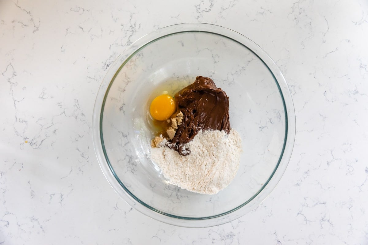 process shot of chocolate Nutella cookies