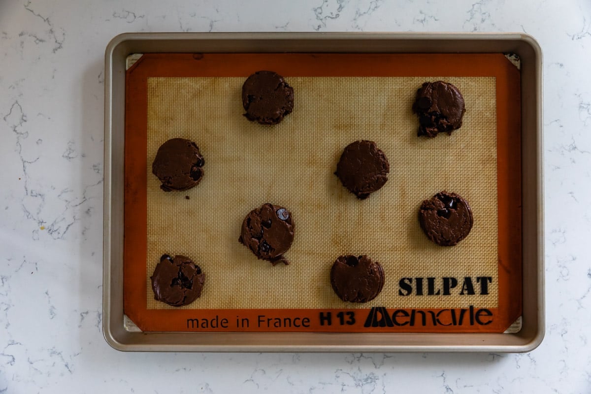 process shot of chocolate Nutella cookies