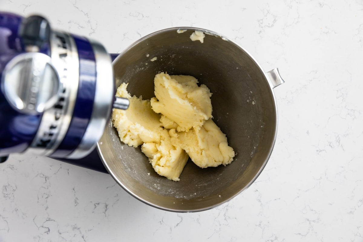 process shot of lemon cake recipe.