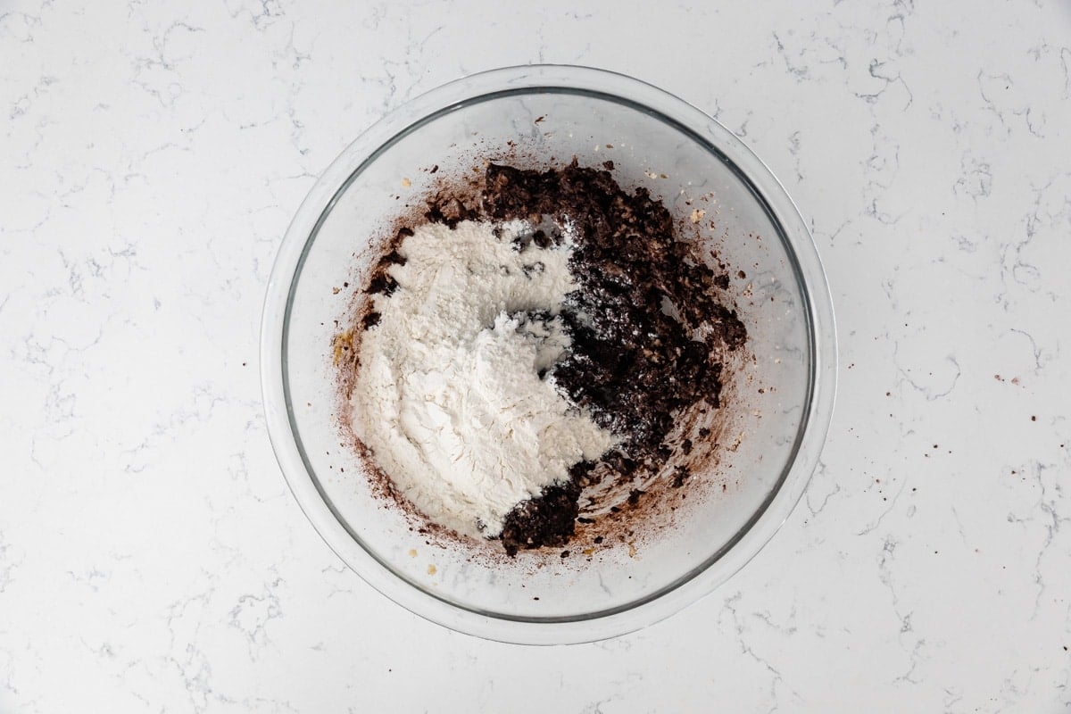 oreo cookie process shot.