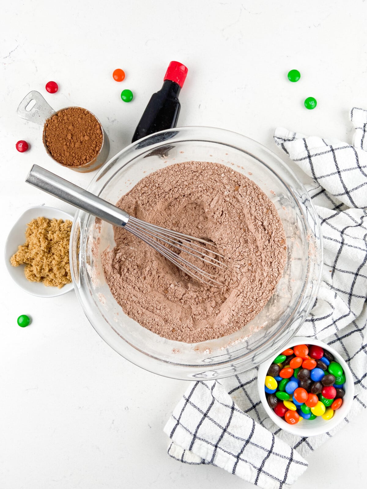 dry ingredients in bowl with whisk.