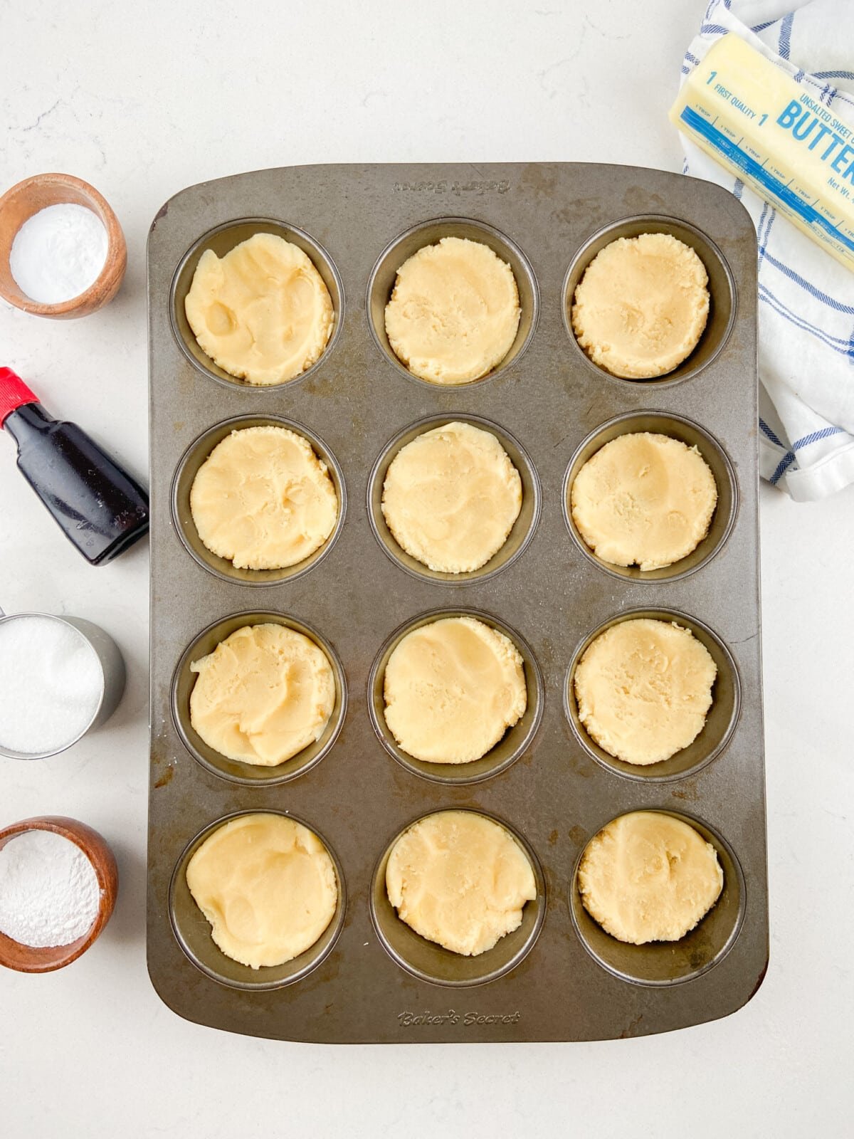 process shot of tiramisu cookie cups.