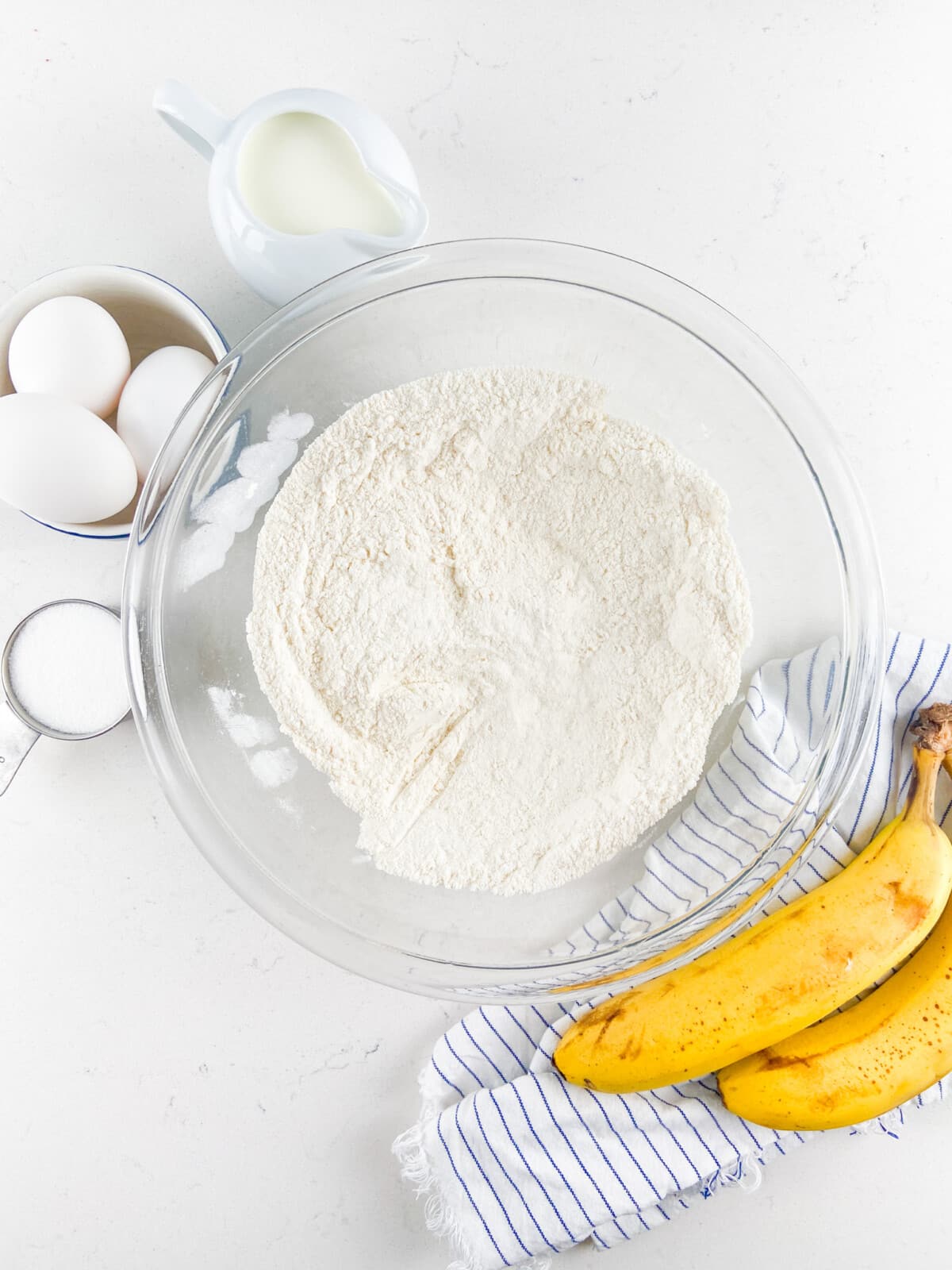 process shot of banana pancakes.
