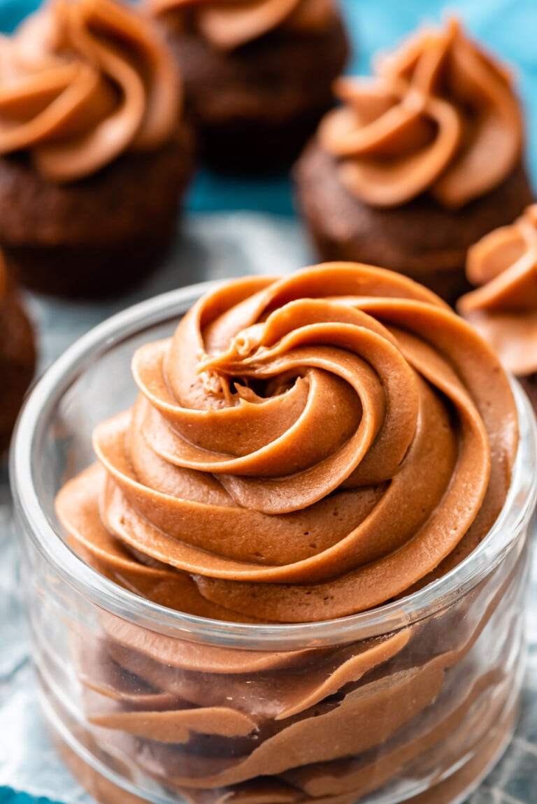 Chocolate Cream Cheese Frosting Crazy for Crust