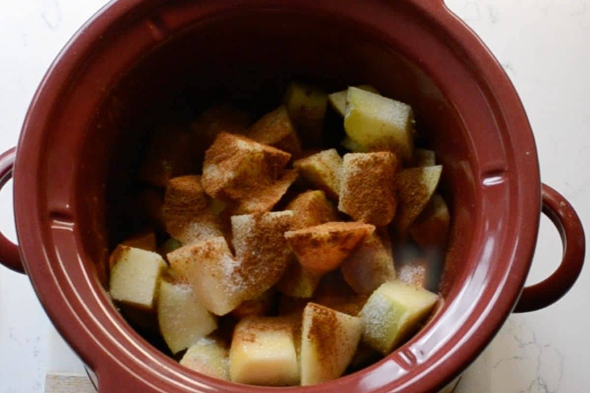 process shot of crockpot applesauce