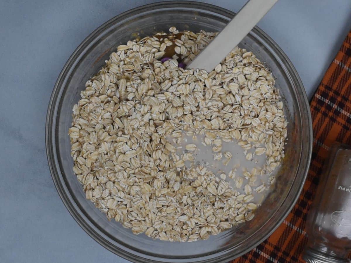 process shot of baked pumpkin spice oatmeal.