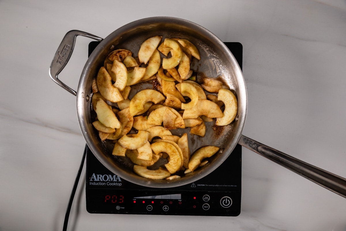 process shot of apple gorgonzola crostata.