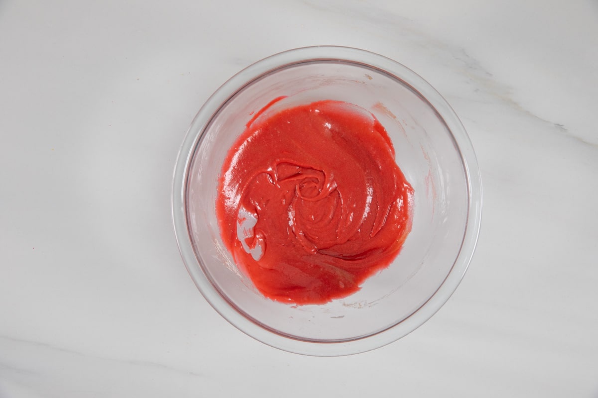 process shot of red velvet cupcakes.