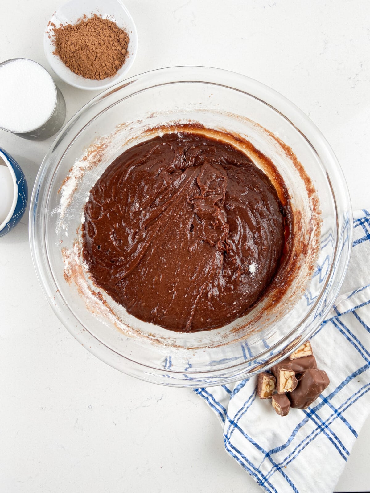 process shot of candy bar brownie pie.