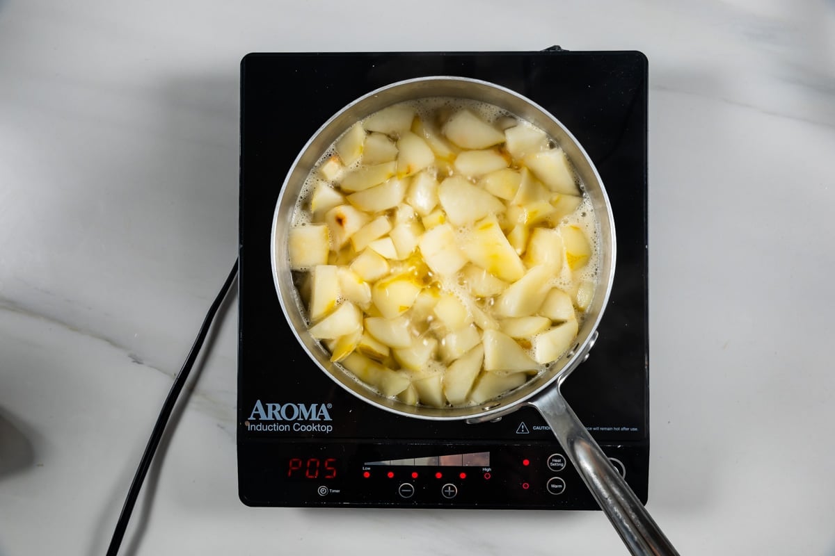 process shot of pear pie.