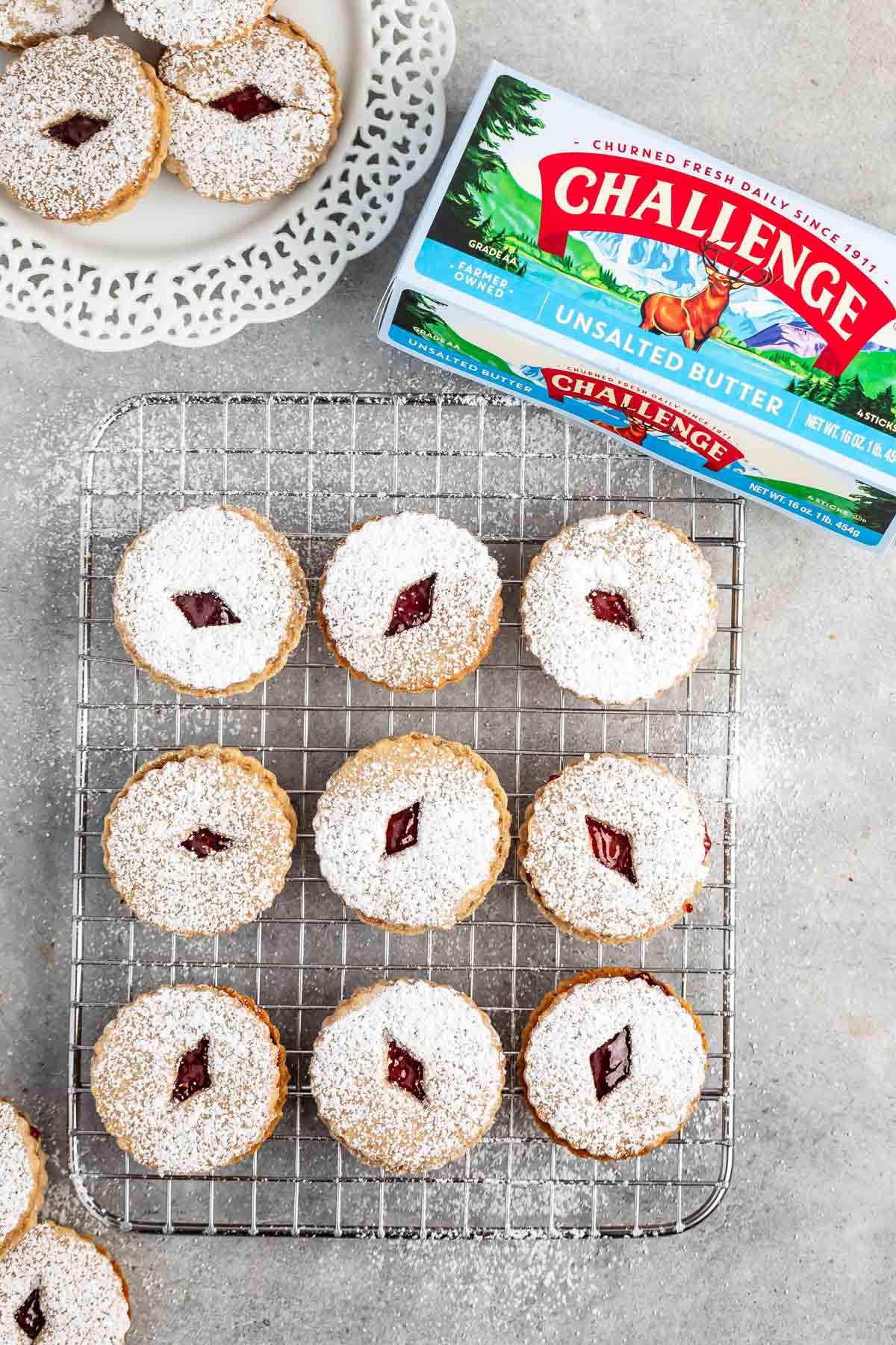 liner cookies on rack with challenge box behind