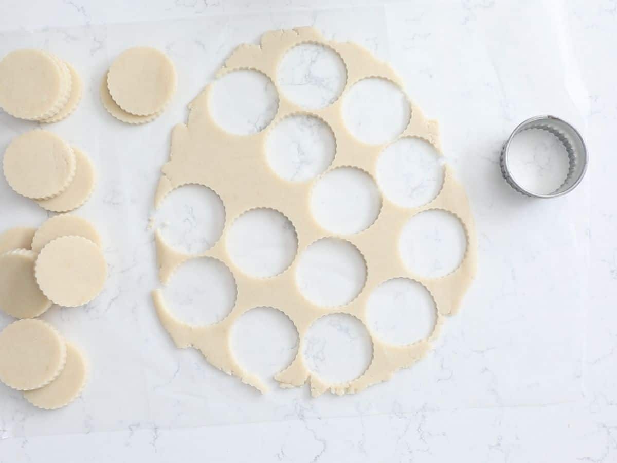 process shot of dulce de leche cookies baking made.
